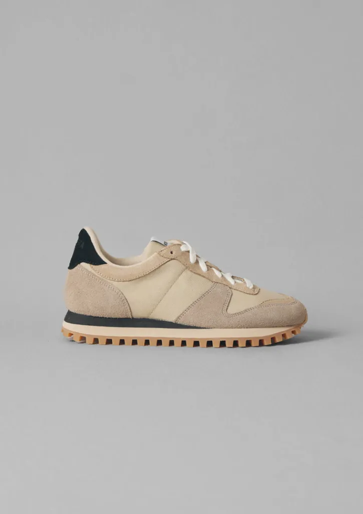 TOAST Novesta Marathon Trail Trainers-Women Trainers & Plimsolls
